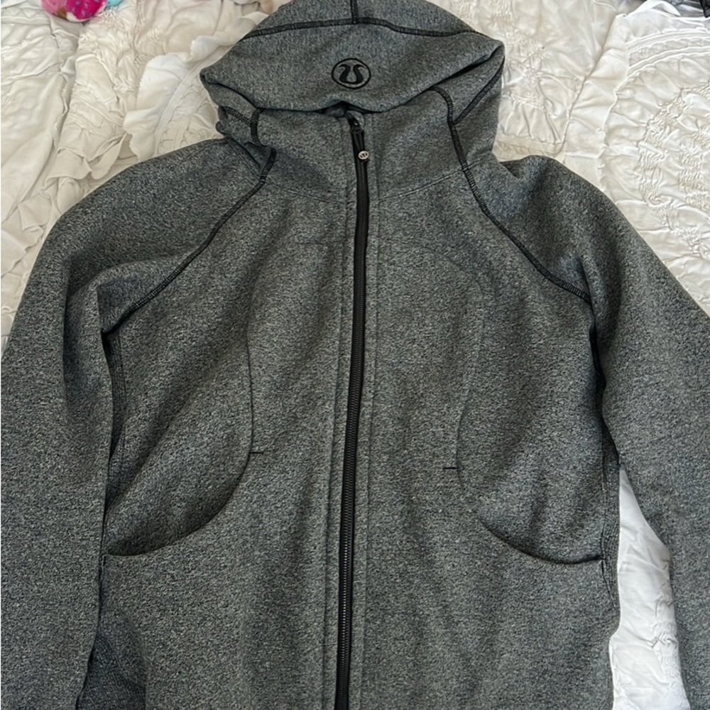 lululemon athletica Woman’s Gray Scuba Hoodie